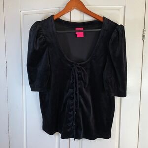 Torrid x Betsey Johnson Velvet Lace-Up‎ Top Size 1 1X Black Puff Sleeve Soft Goh